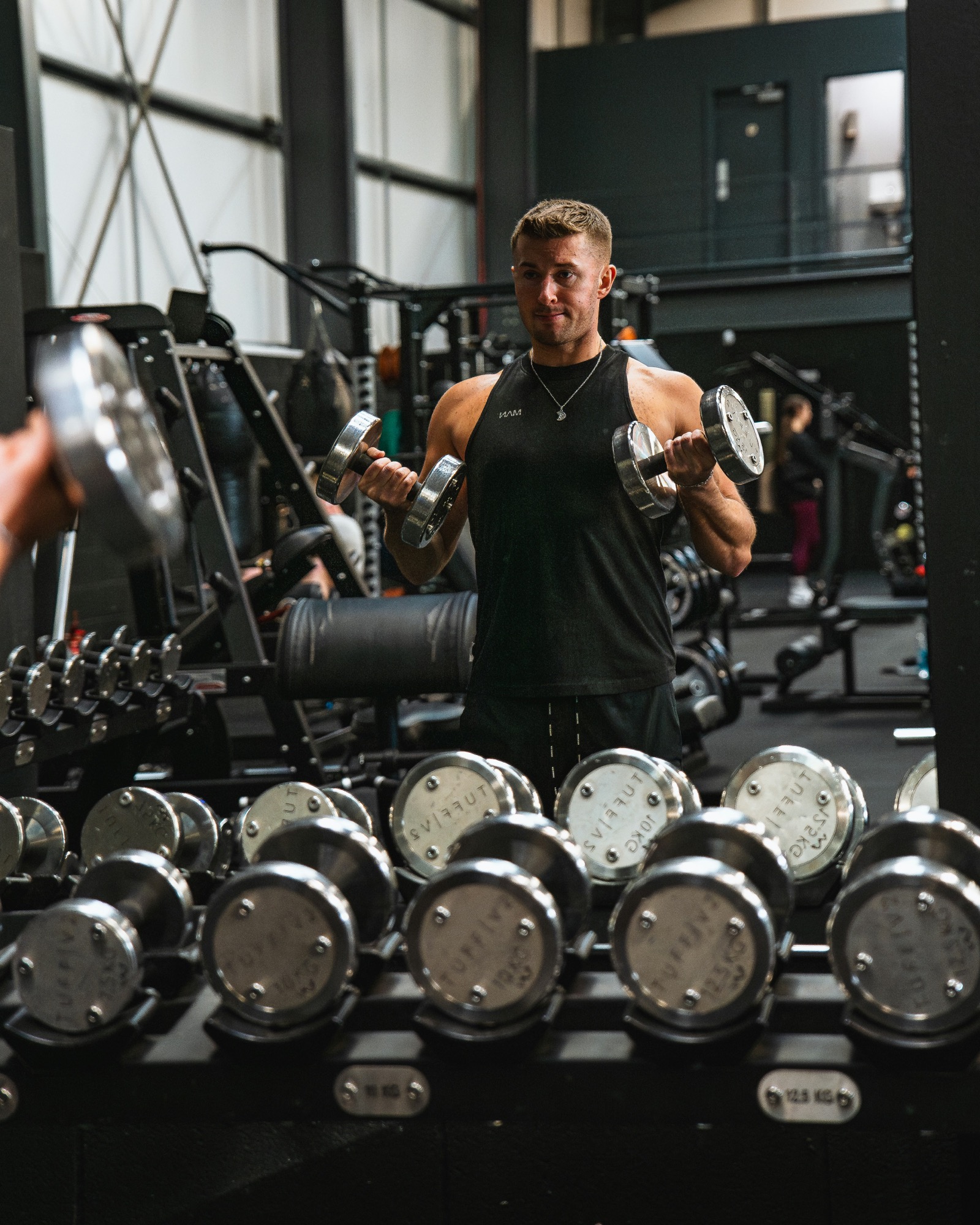 Athlete training at Gym Paradise