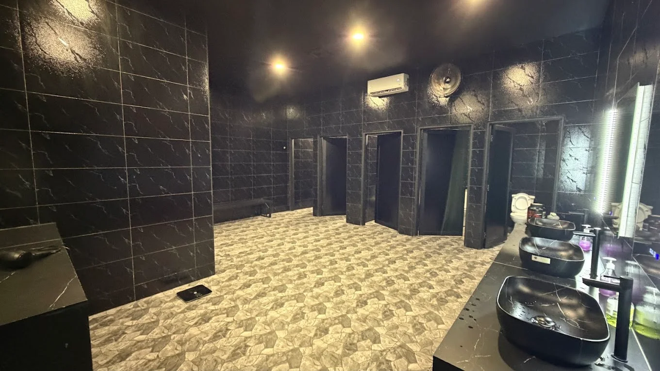 Premium changing room