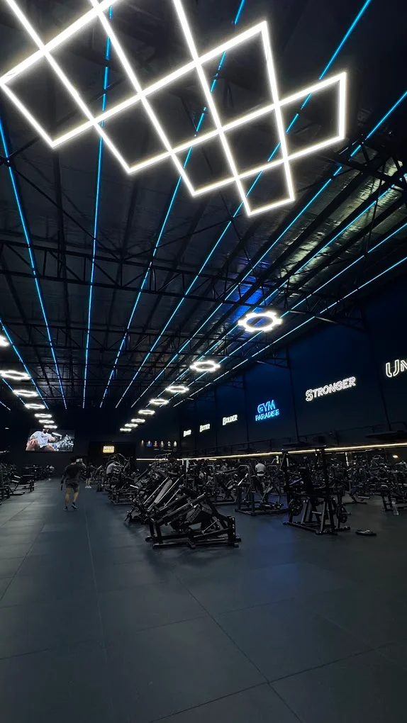 Dramatic grid LED wide